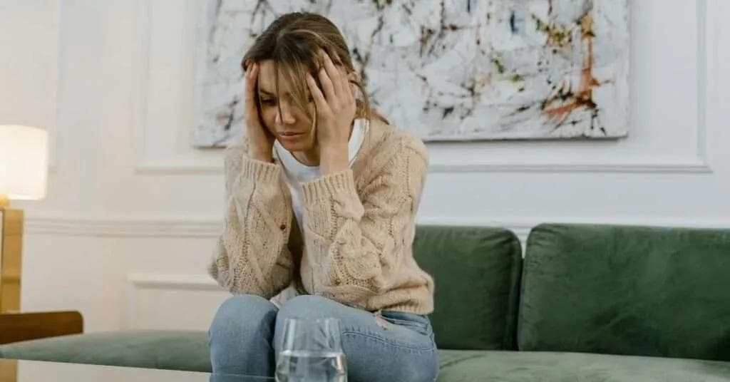 טיפול CBT לחרדה: ארגז כלים להתמודדות ושיפור חיי היומיום